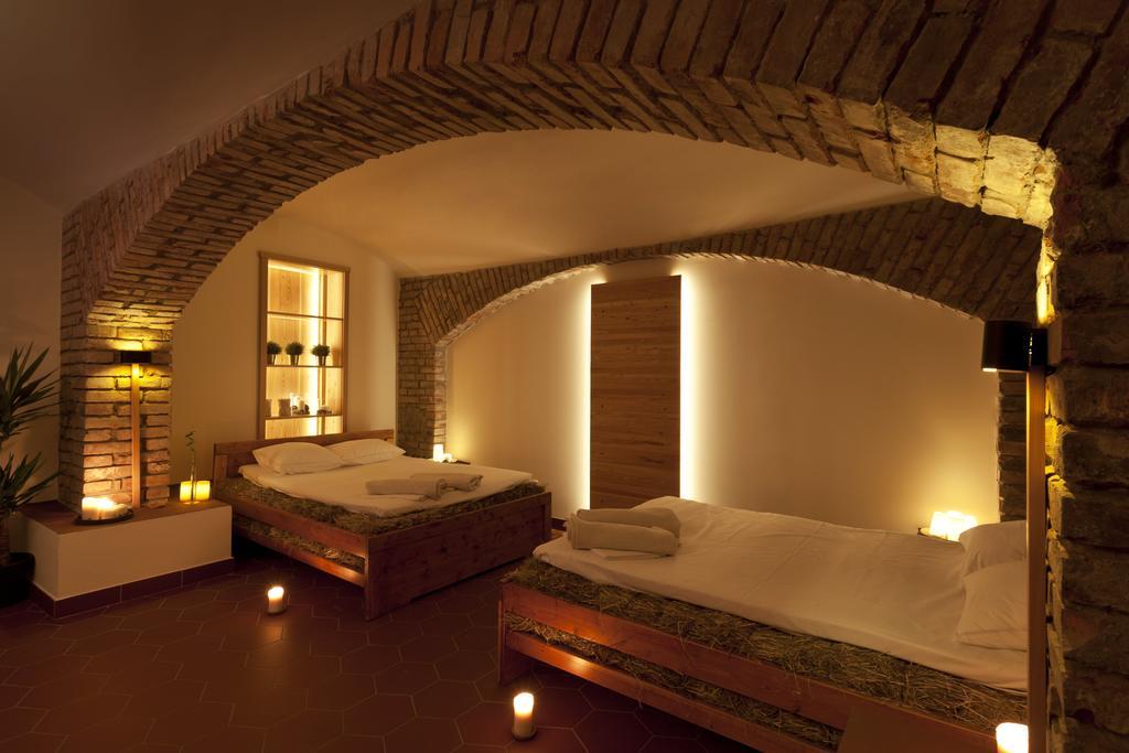 Hotel Pod Zelenym Dubem Bohumín Dış mekan fotoğraf