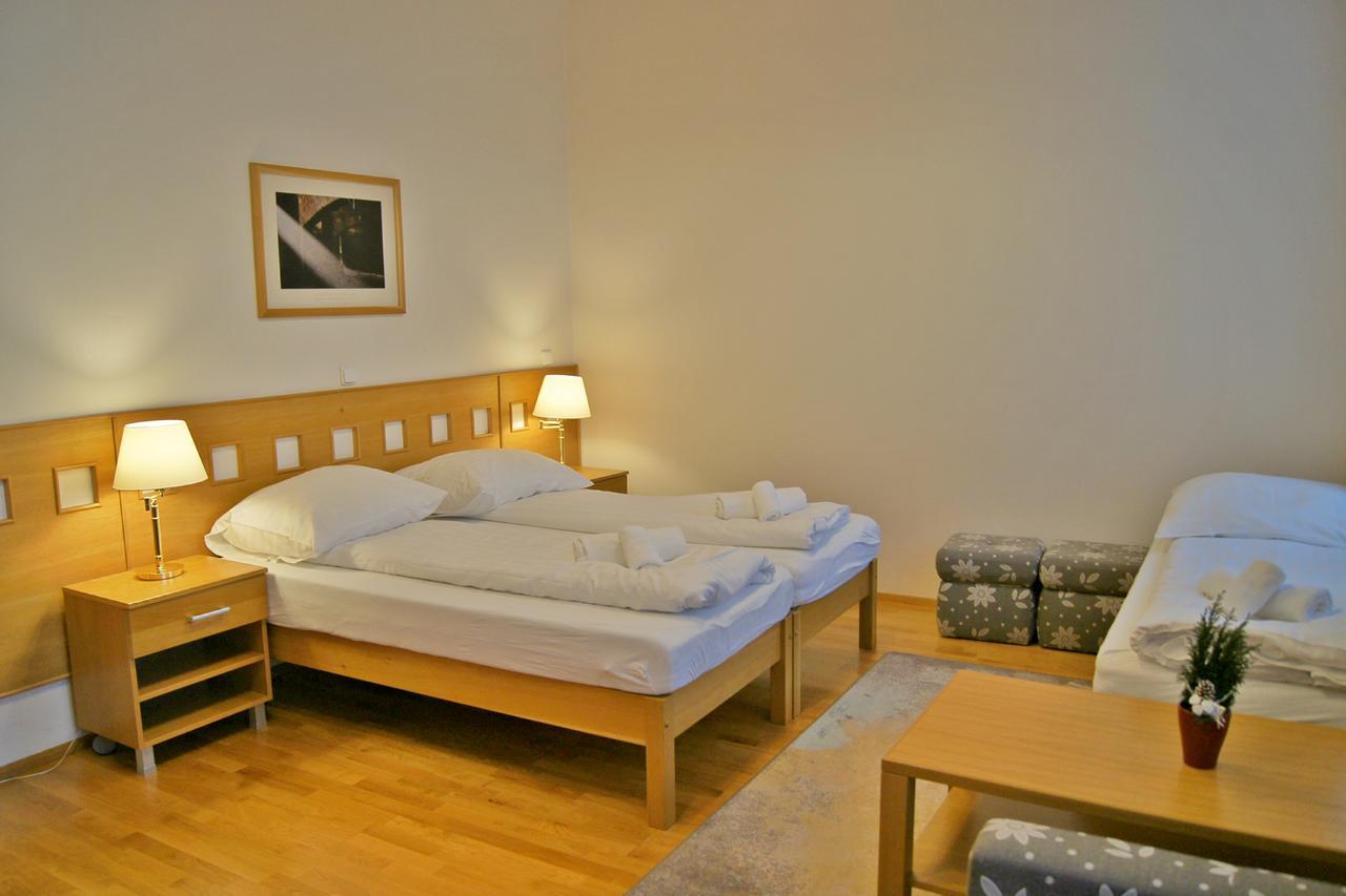 Hotel Pod Zelenym Dubem Bohumín Dış mekan fotoğraf